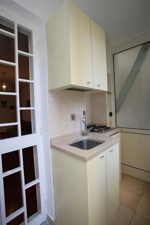 Due Passi Dal Borgo Antico Apartman Bari